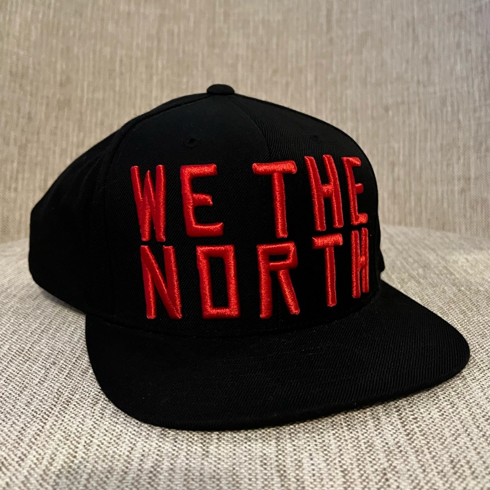 NWT Mitchell & Ness Toronto Raptors “We the North” SnapBack - OS